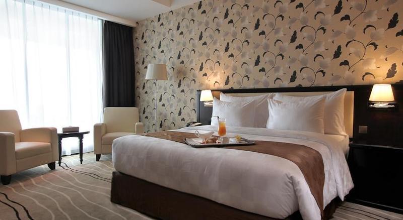 Four Points By Sheraton Медан Екстериор снимка